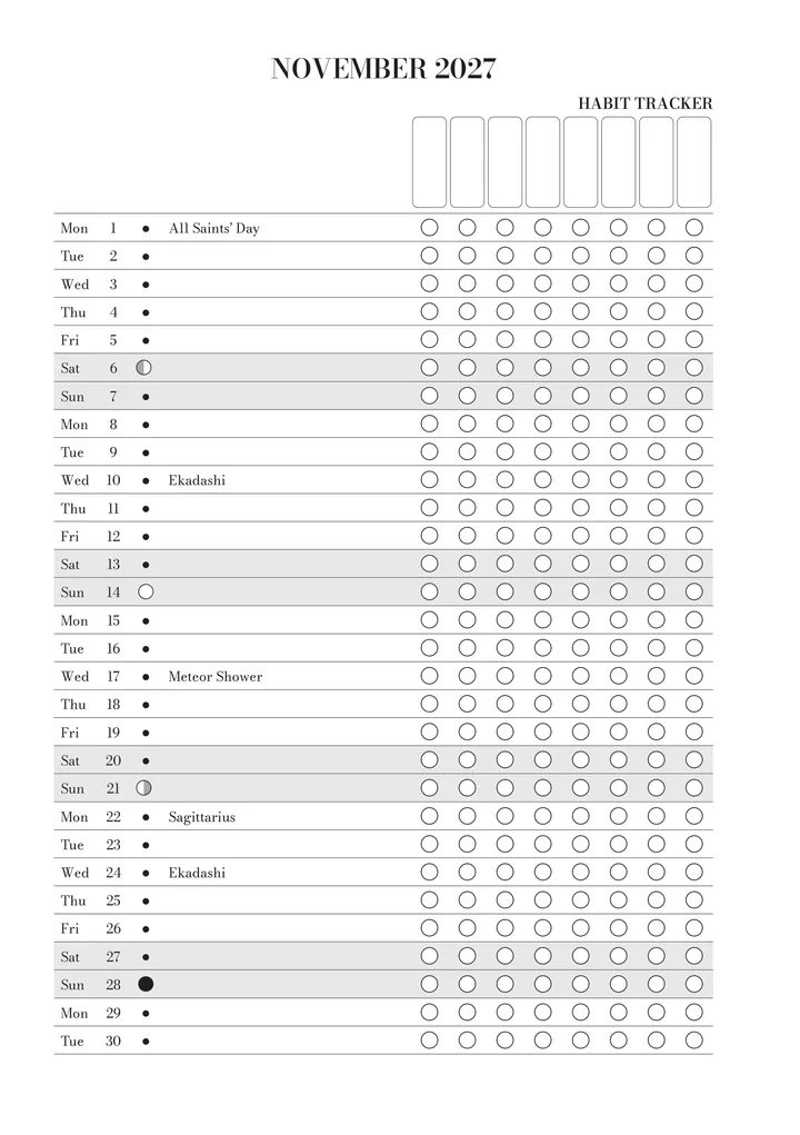 The habit tracker for November in the journal: every day of the month with its moon phase, key dates and boxes for your habits.
